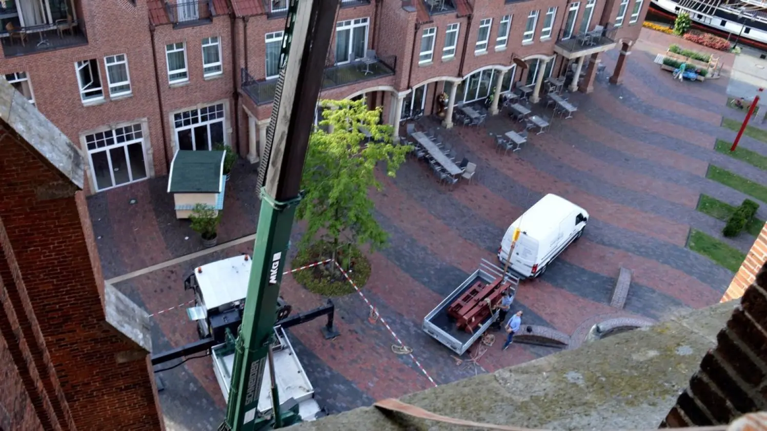 Stahlkonstruktion für Walcker-Orgel wird in Papenburg montiert
