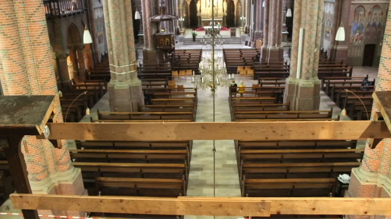 Erste Arbeiten für Aufbau von Walcker-Orgel in Papenburger Kirche