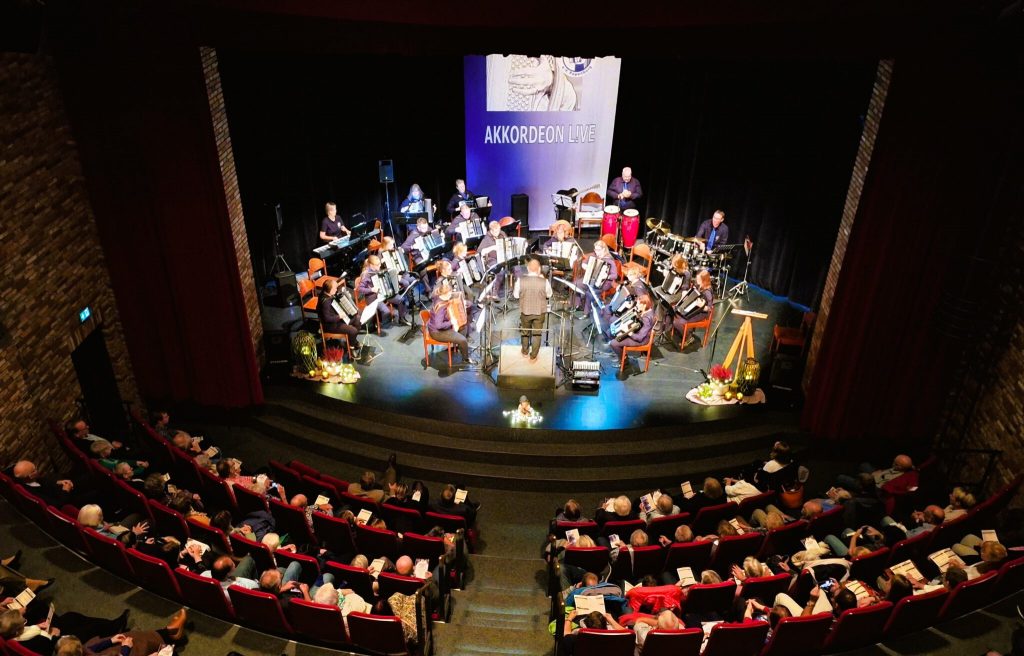 20241102_193811-2048x1311